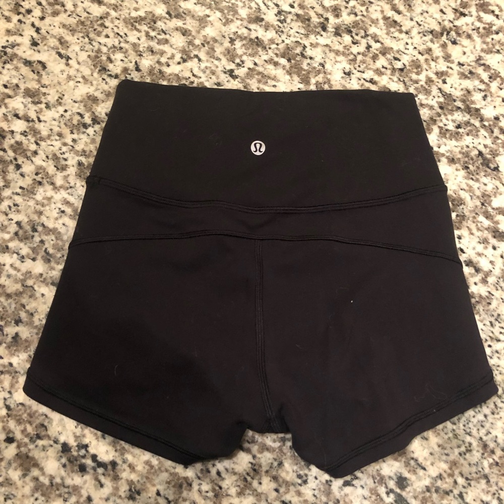 Lululemon In Movement Short Everlux 2.5"